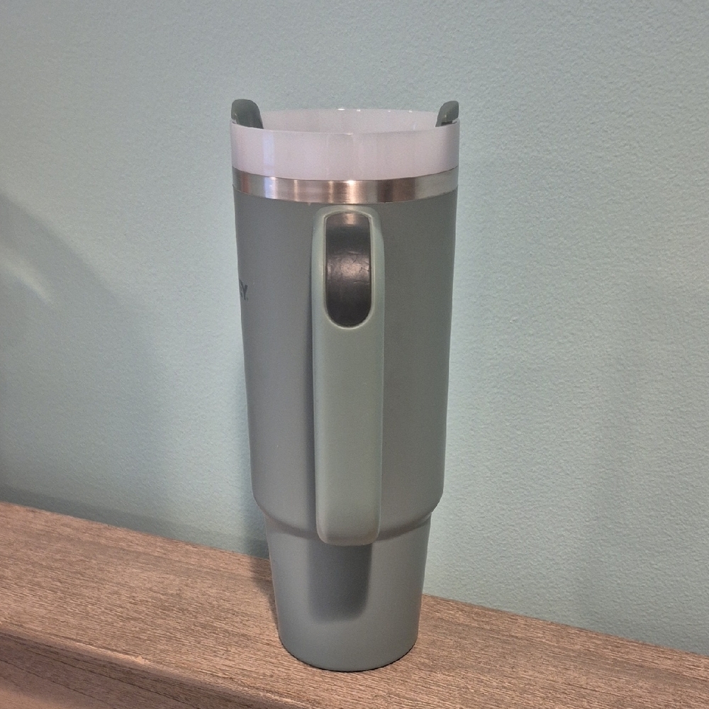 Stanley Sage Travel Mug - Picture 3 of 6